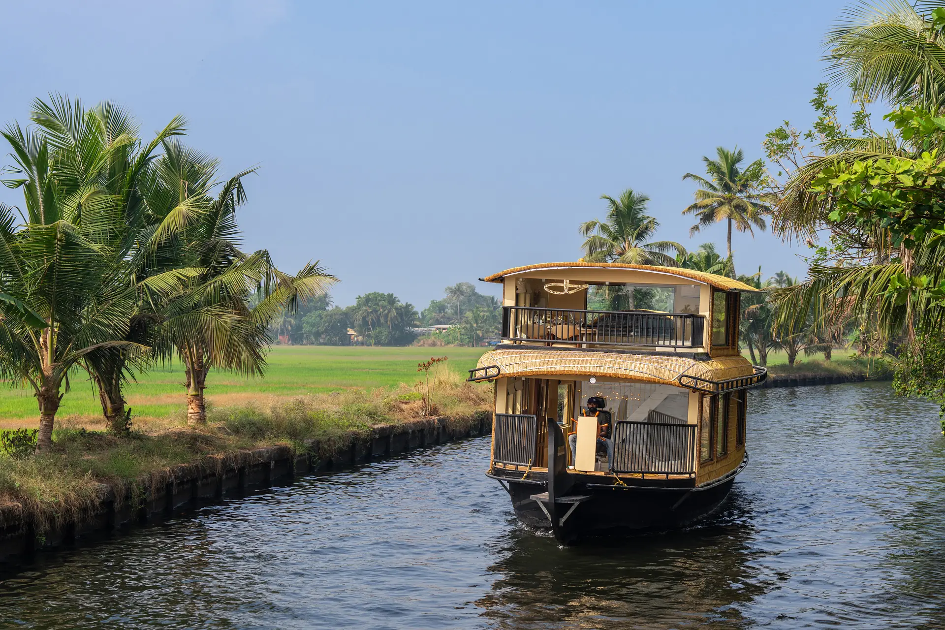 Drifting Into Stillness: Why an Alleppey House Boat Is the Most Beautiful Way to Know Kerala